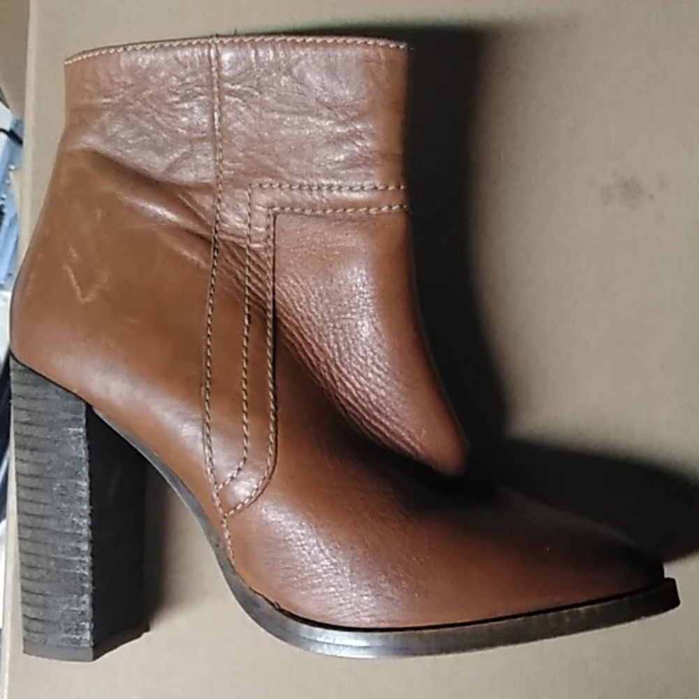 Steve Madden boots